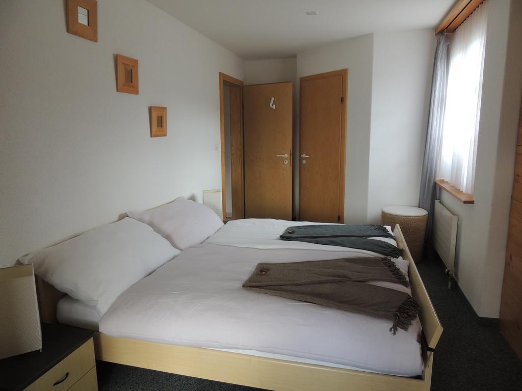 Hotel Bz Sunnahof Obersaxen Δωμάτιο φωτογραφία